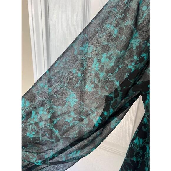 Women's Ingrid & Isabel Maternity Blouse Size M Green Floral NWT - Picture 6 of 8